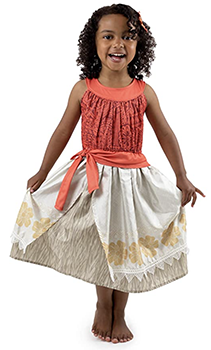 Moana Costumes for The Whole Family (adults, kids, and dogs)