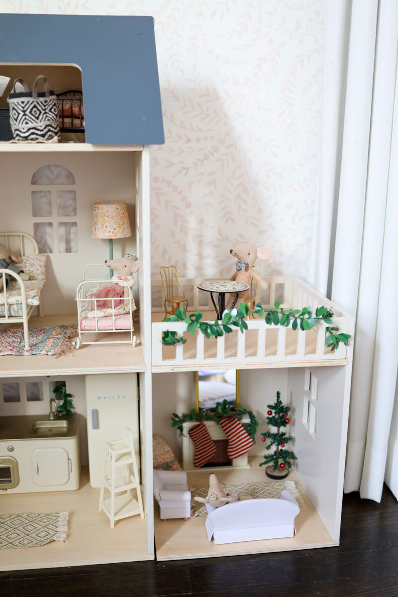 kids room doll house decor