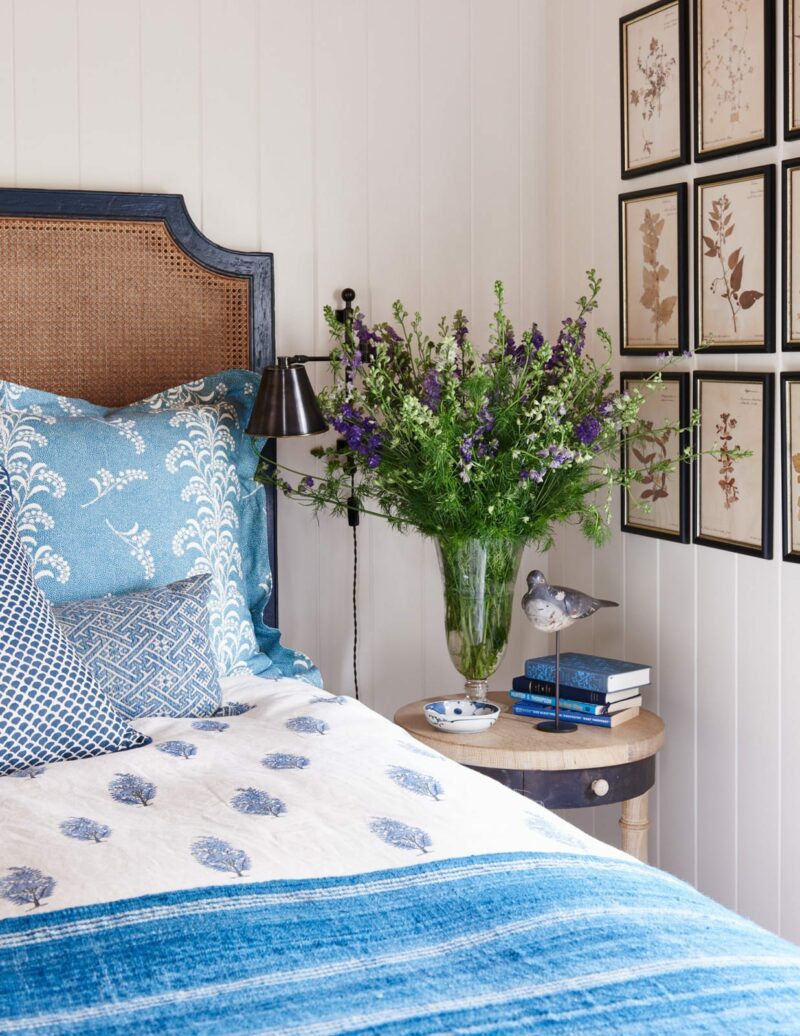 Decorating Home With Blue and White