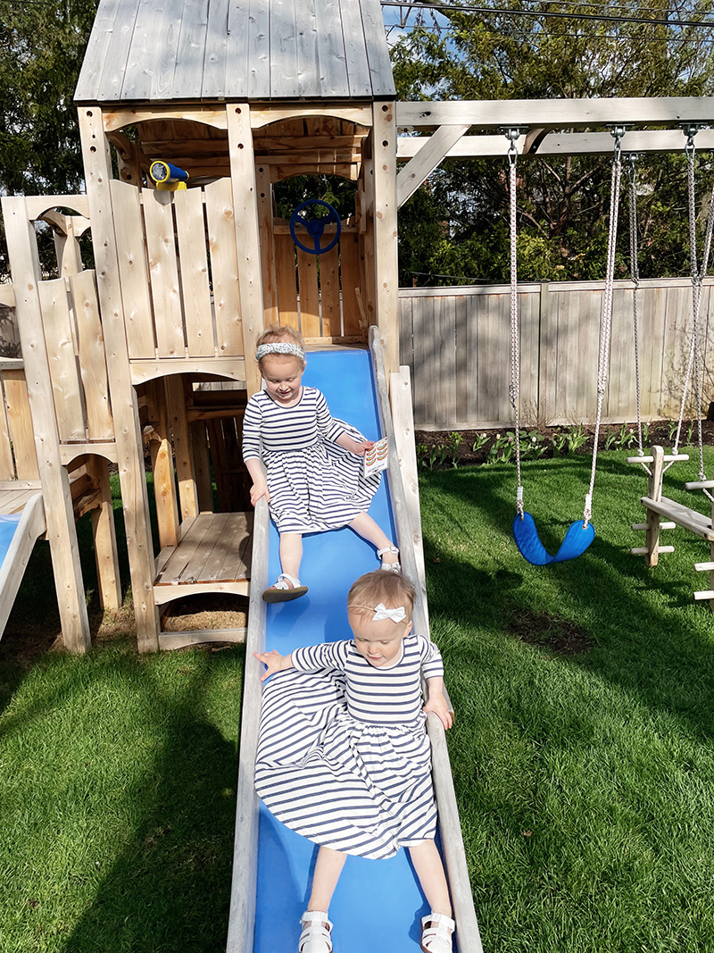 danielle moss daughters playing slide