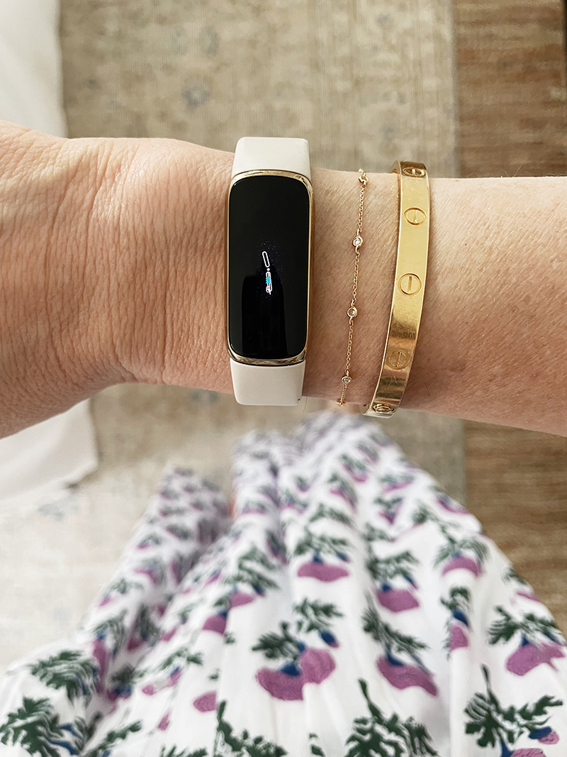 Exciting New Features Coming to Fitbit Luxe and Charge 5 - Fitbit Blog, fitbit  luxe 