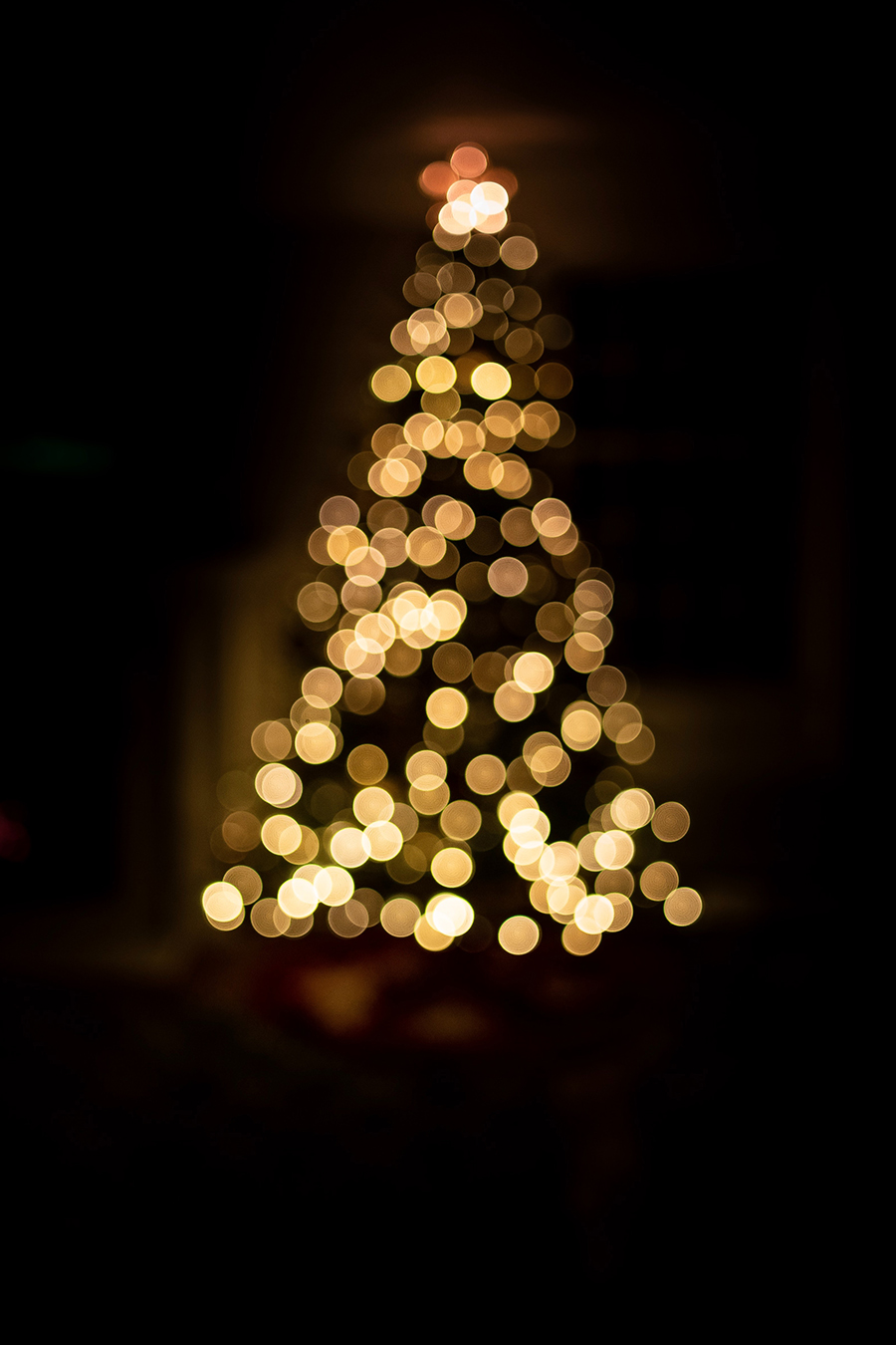 https://www.danielle-moss.com/wp-content/uploads/2022/12/struggling-this-holiday-season.jpg