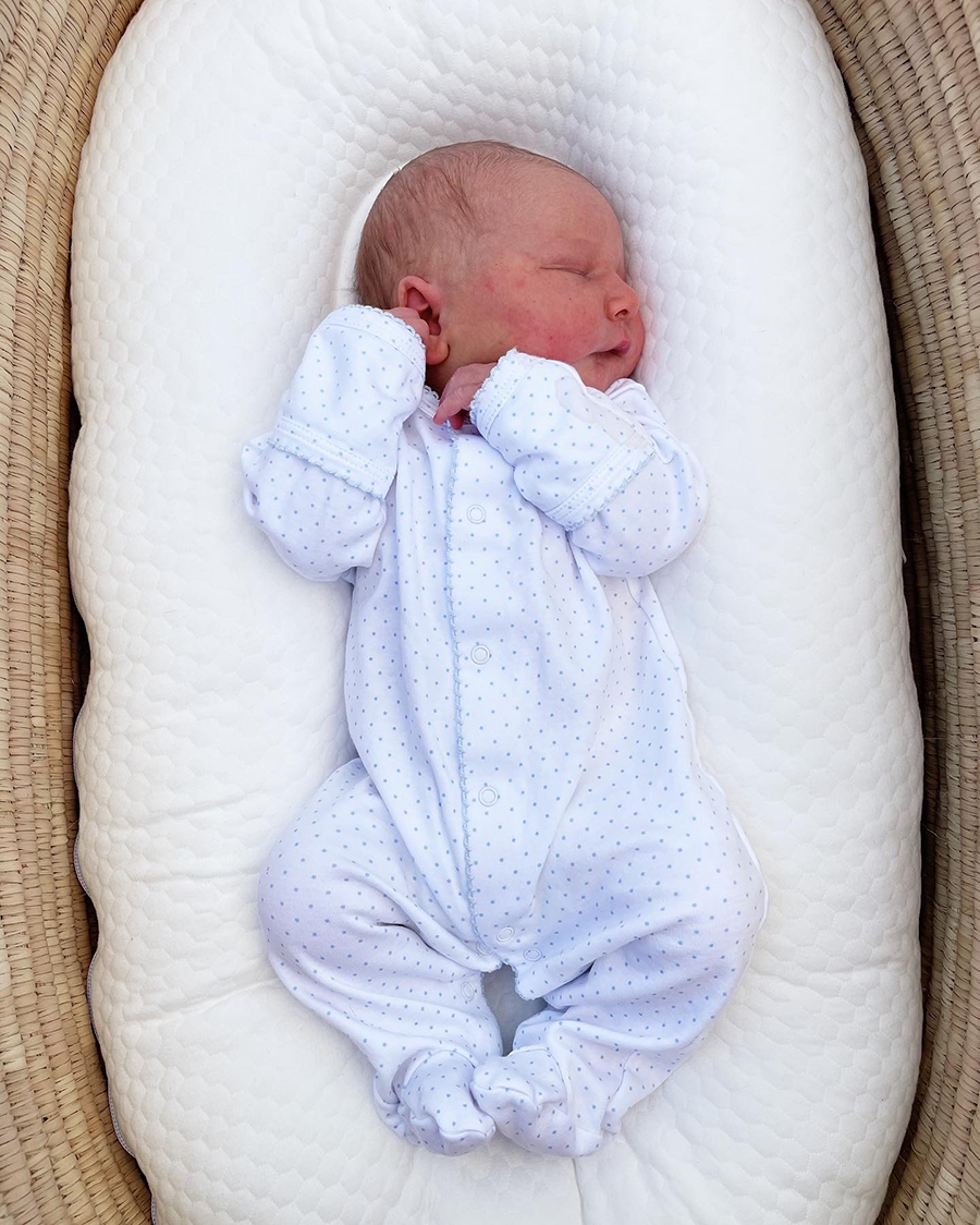 Outfits for on sale newborn baby boy