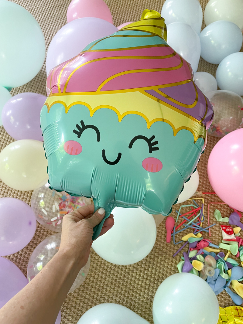 How to Make a Balloon Garland in 3 Easy Steps